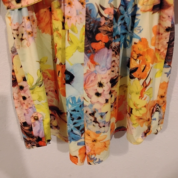 Gianni Bini Floral Erynn Romper - Picture 9 of 10